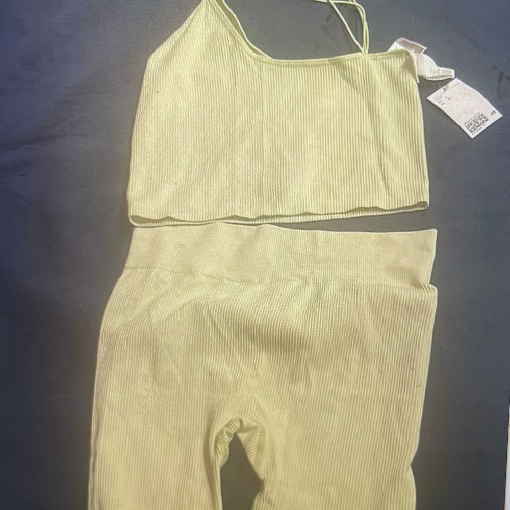 H@m biking short set will fit up to 2x